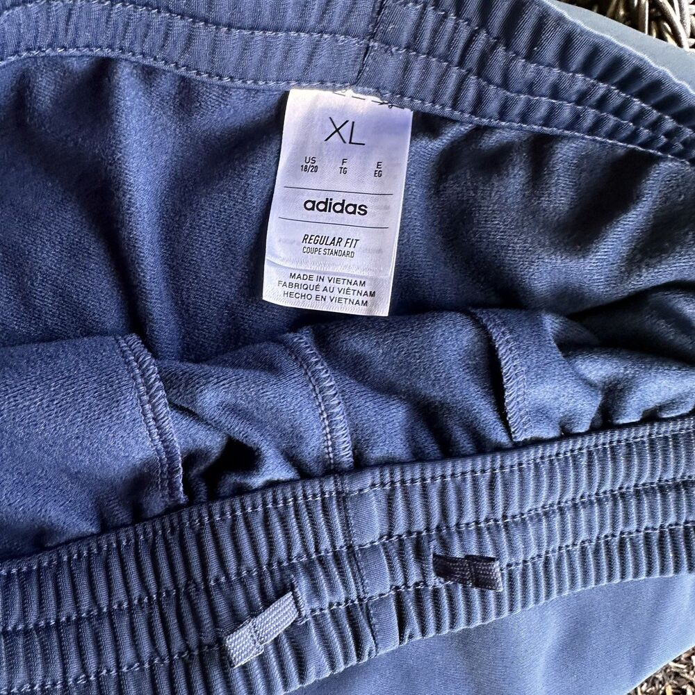 NEW Adidas Iconic Tricot Jogger Track Pants Boys XL 18/20 Navy Blue 3 Stripe - Picture 8 of 13